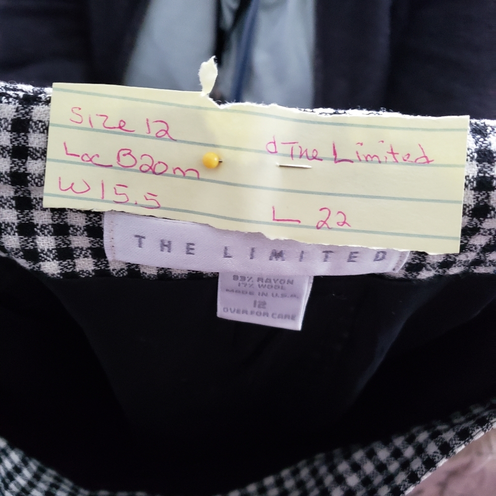 The limited black white gingham knee wool skirt - Picture 3 of 4